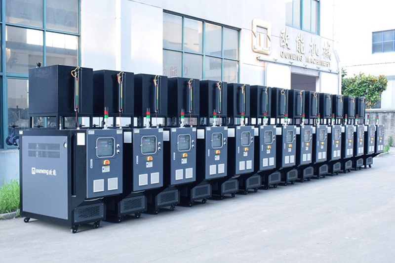 擠出機模頭設備需要多大功率導熱油加熱器？